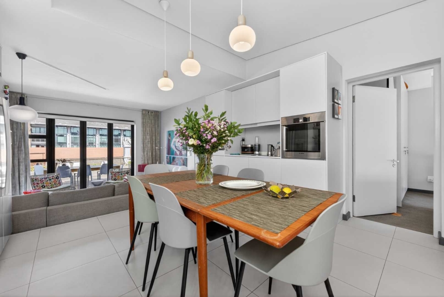 2 Bedroom Property for Sale in Green Point Western Cape